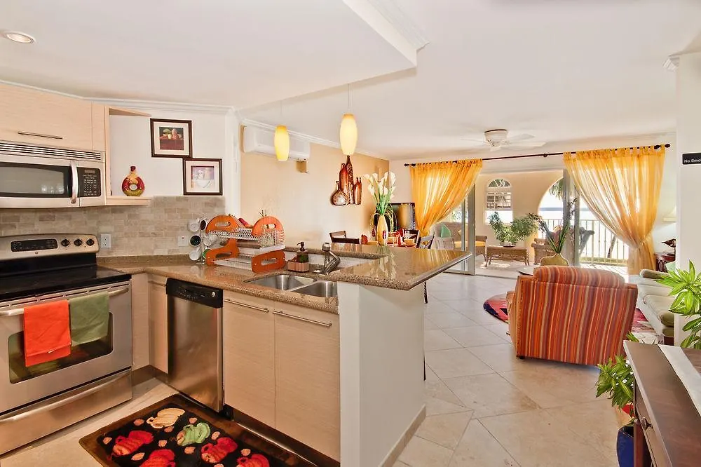 קרייסט צ'רץ' Sapphire Beach Condominiums ברבדוס