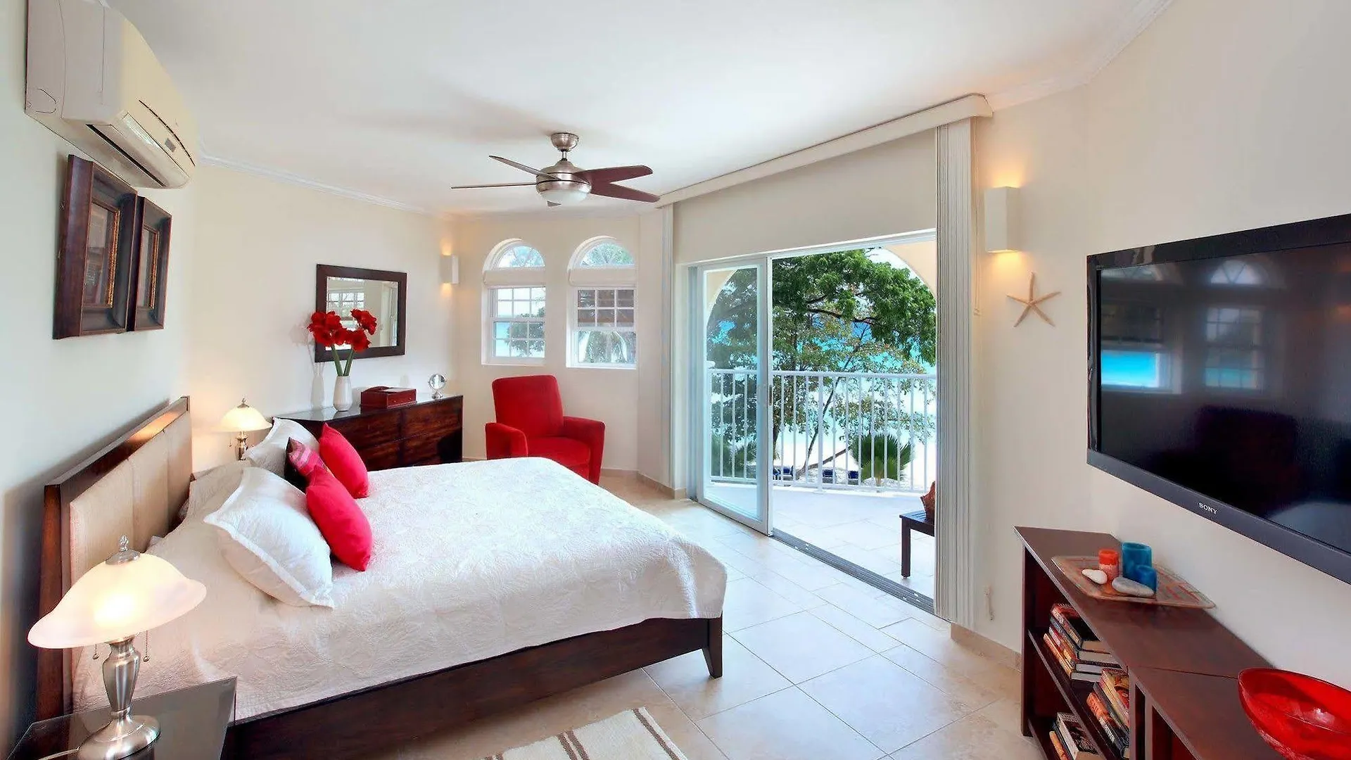 קרייסט צ'רץ' Sapphire Beach Condominiums