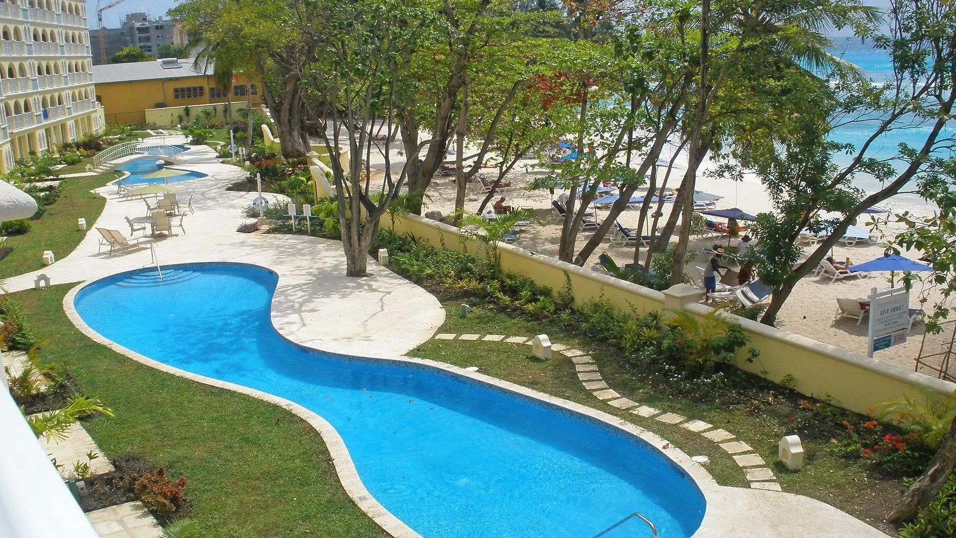 קרייסט צ'רץ' Sapphire Beach Condominiums מלון